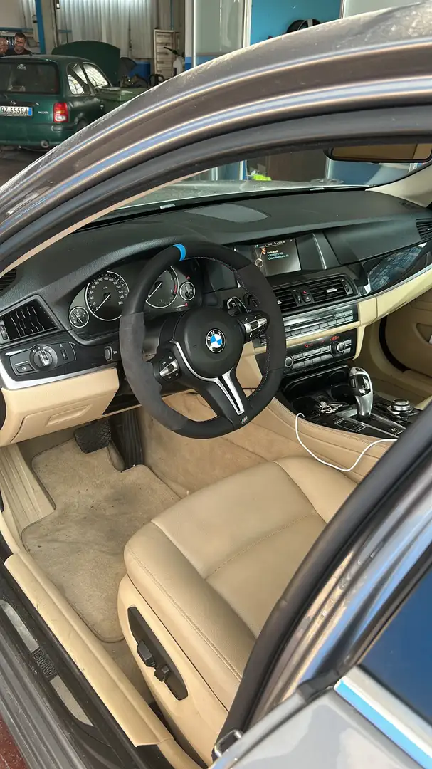 BMW 520 Serie 5 F10 Berlina 520d Business 190cv auto Grigio - 1