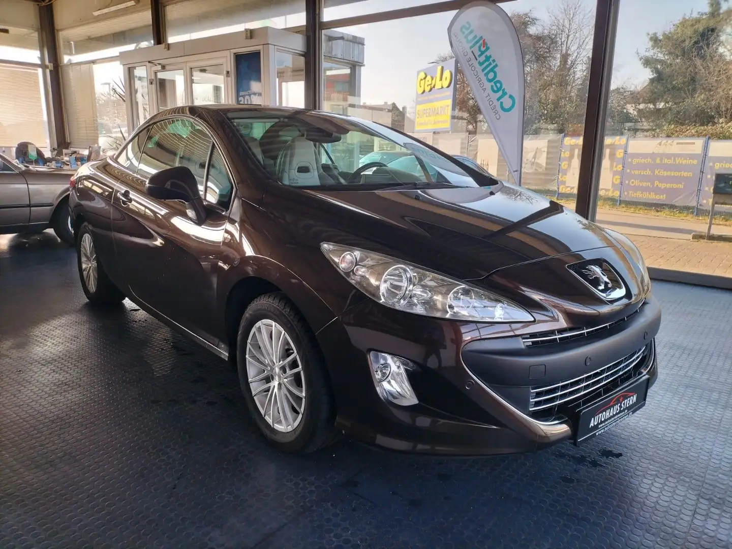 Peugeot 308 CC Cabrio-Coupe Platinum Braun - 1