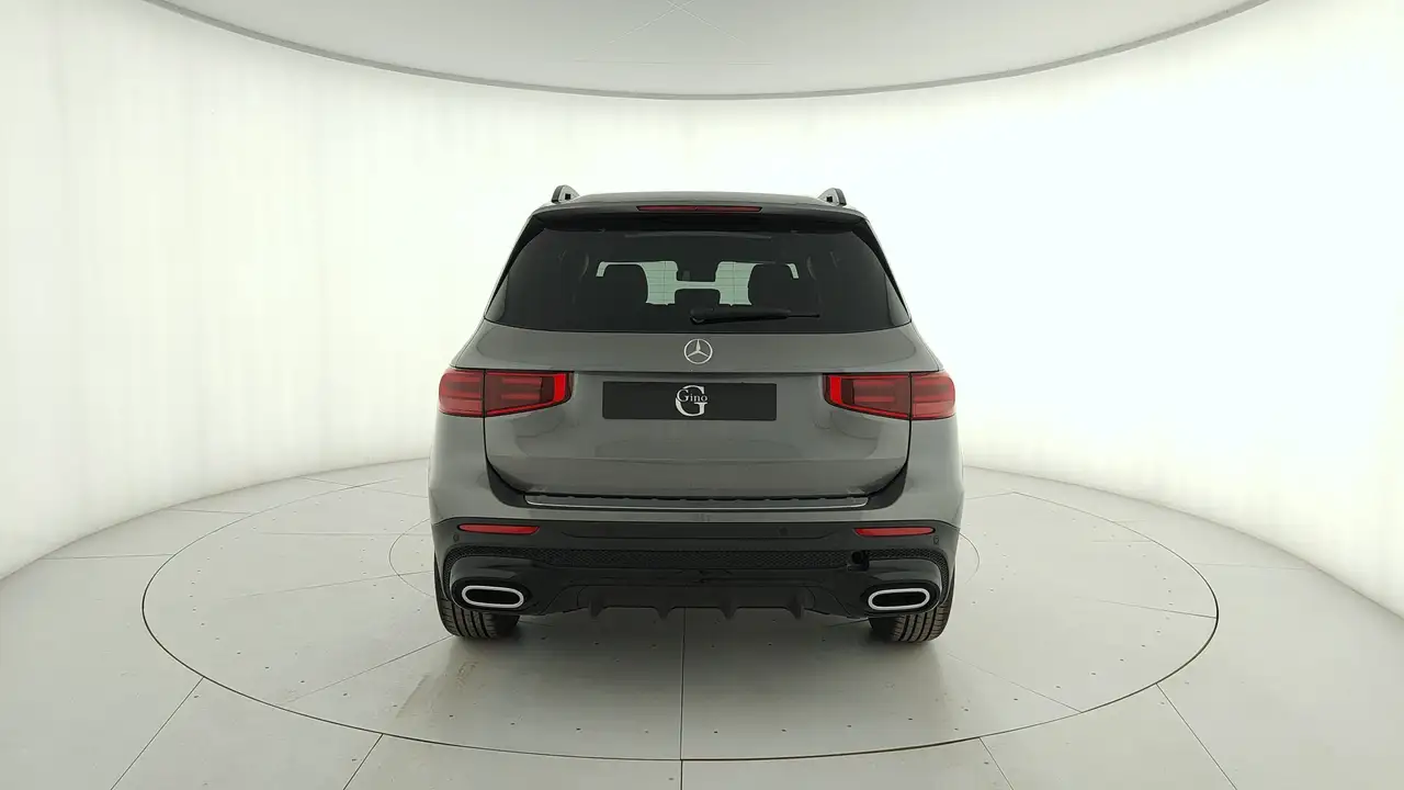 Mercedes-Benz GLB 2026