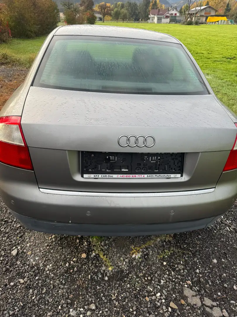 Audi A4 1.9 TDI an Bastler Export oder teile - 2