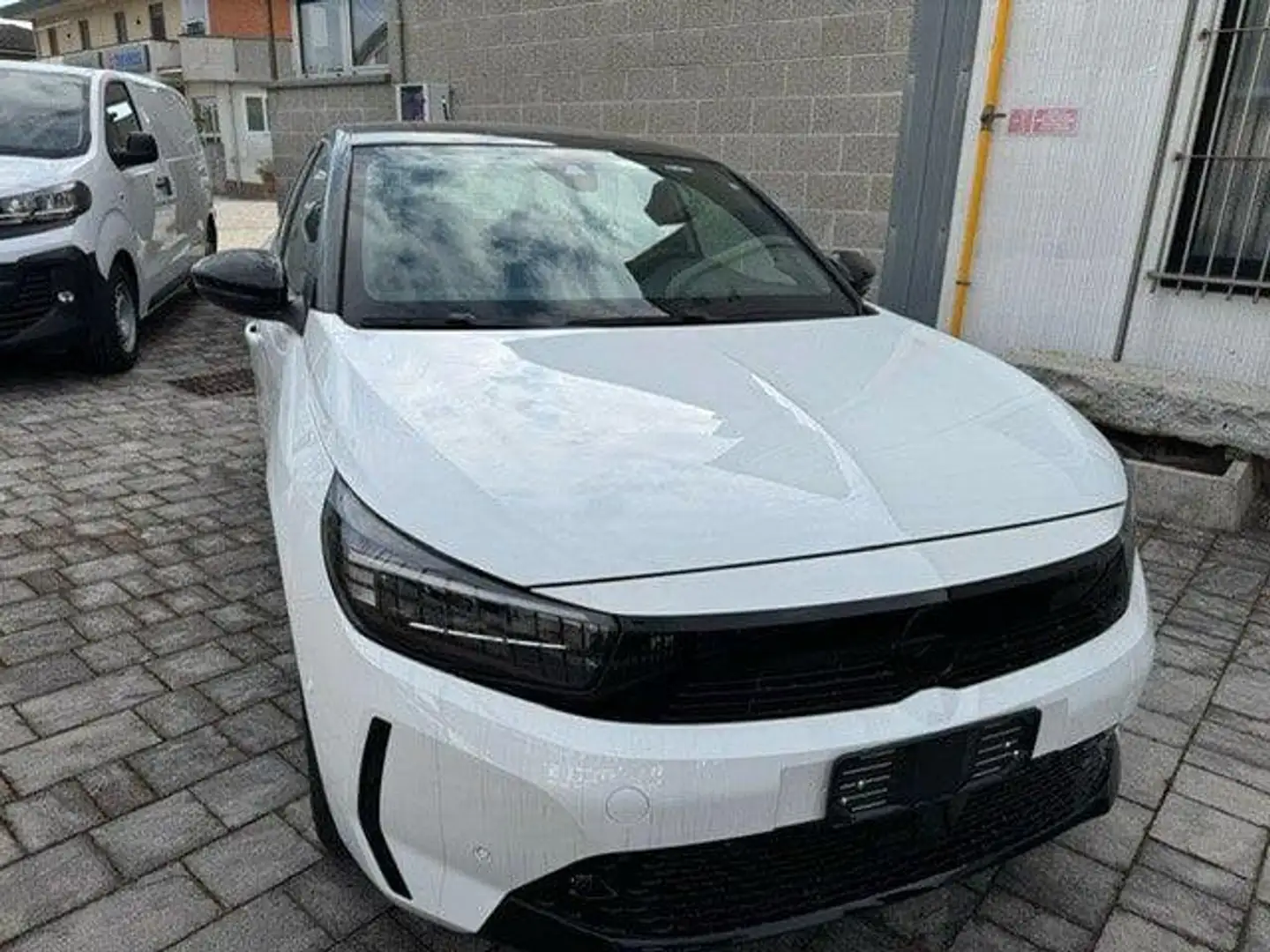 Opel Corsa VI 2023 1.2 GS s&s 75cv Bianco - 2