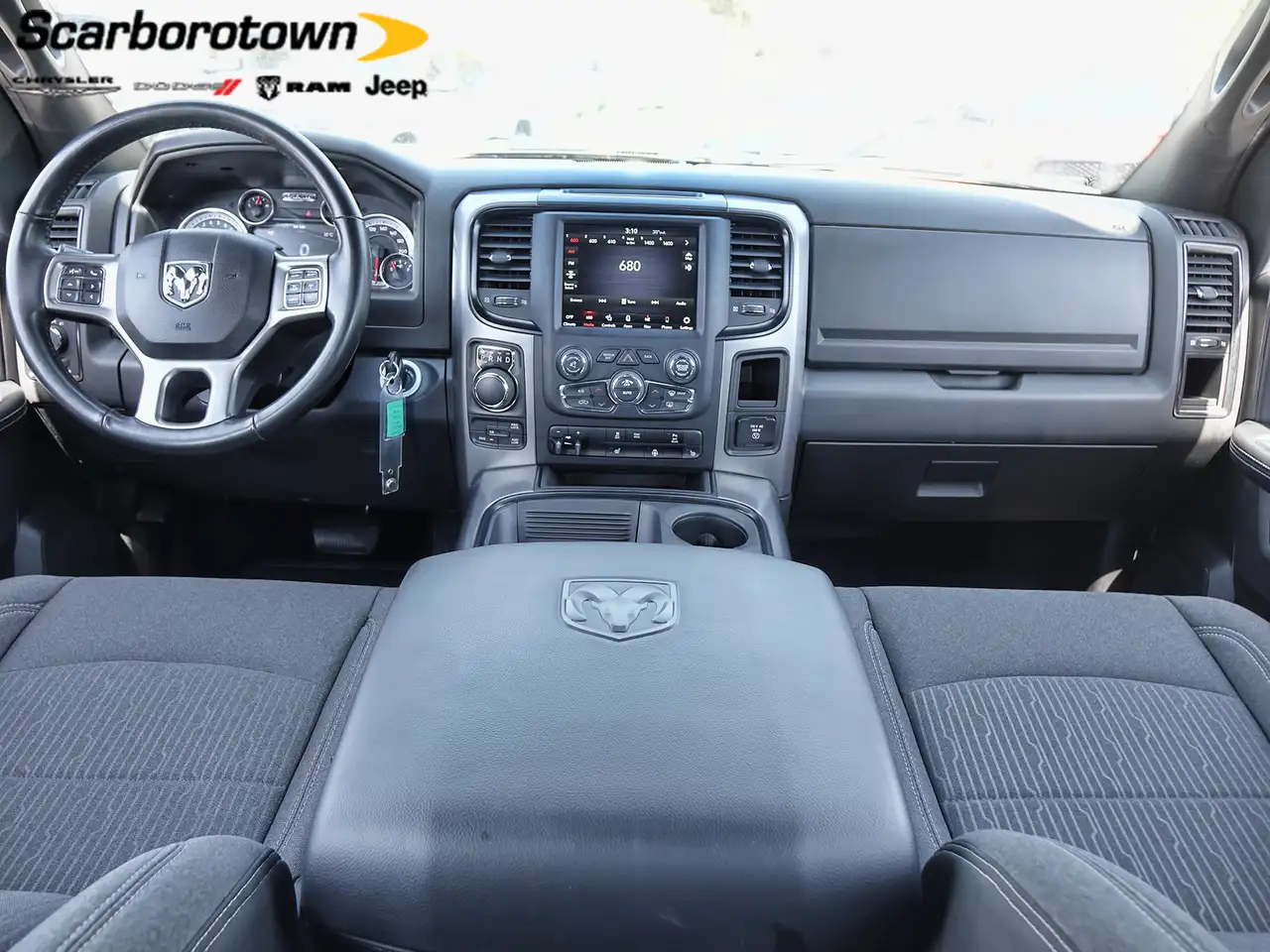 RAM 1500 снимка RAM 1500