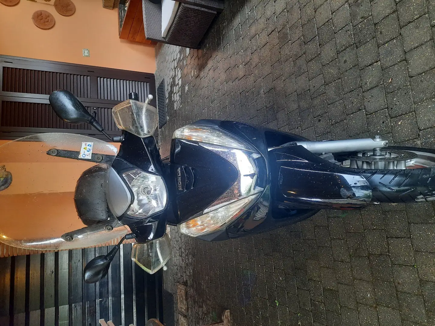 Honda SH 300 Negro - 2