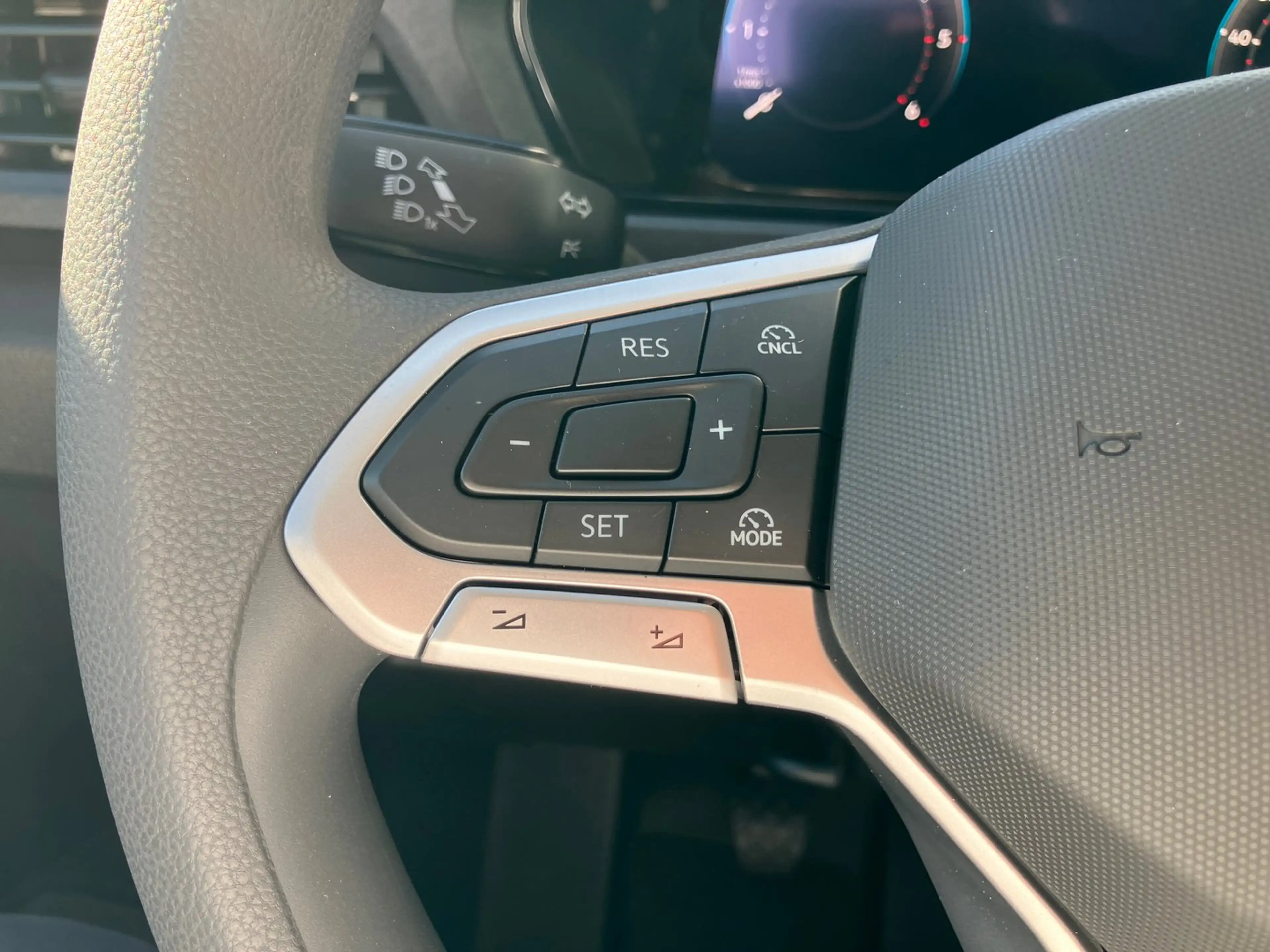 Volkswagen Caddy Cargo TDI — photo 8