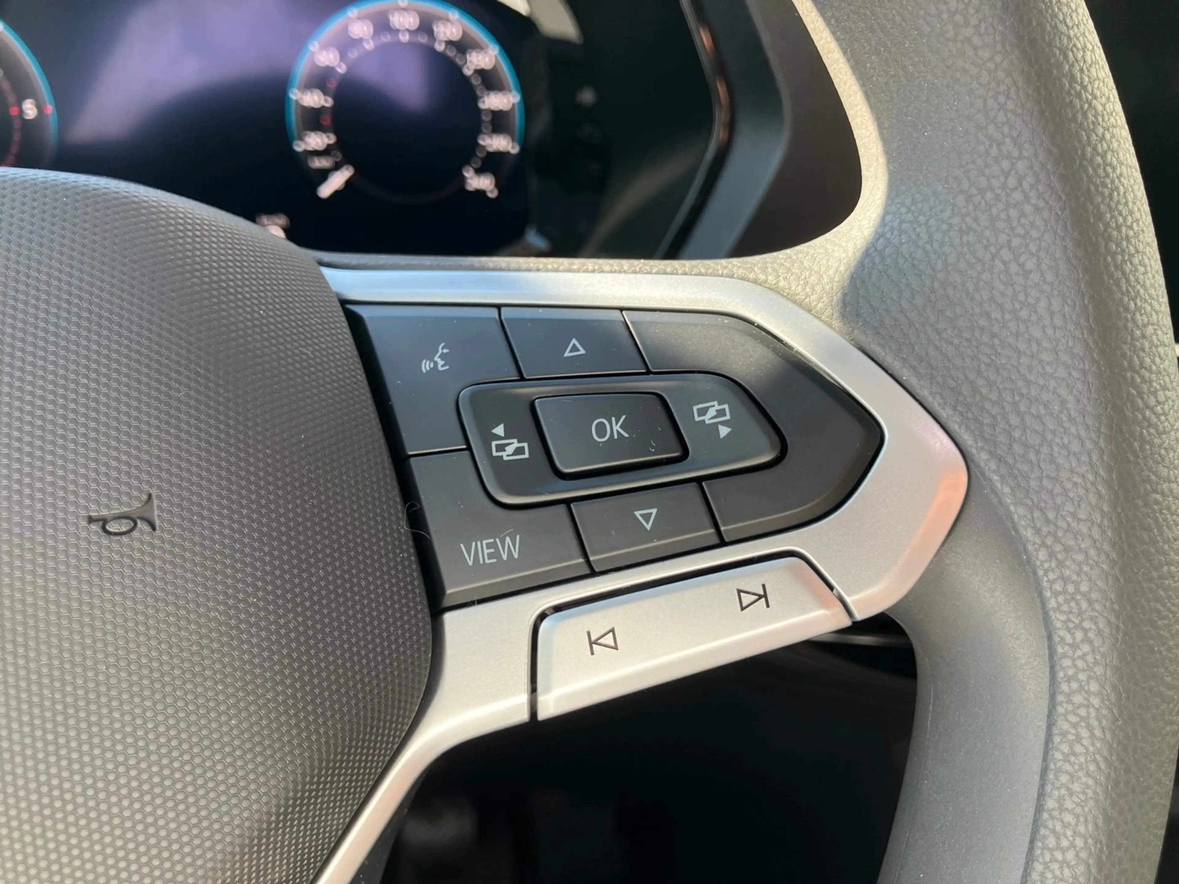 Volkswagen Caddy Cargo TDI — photo 9