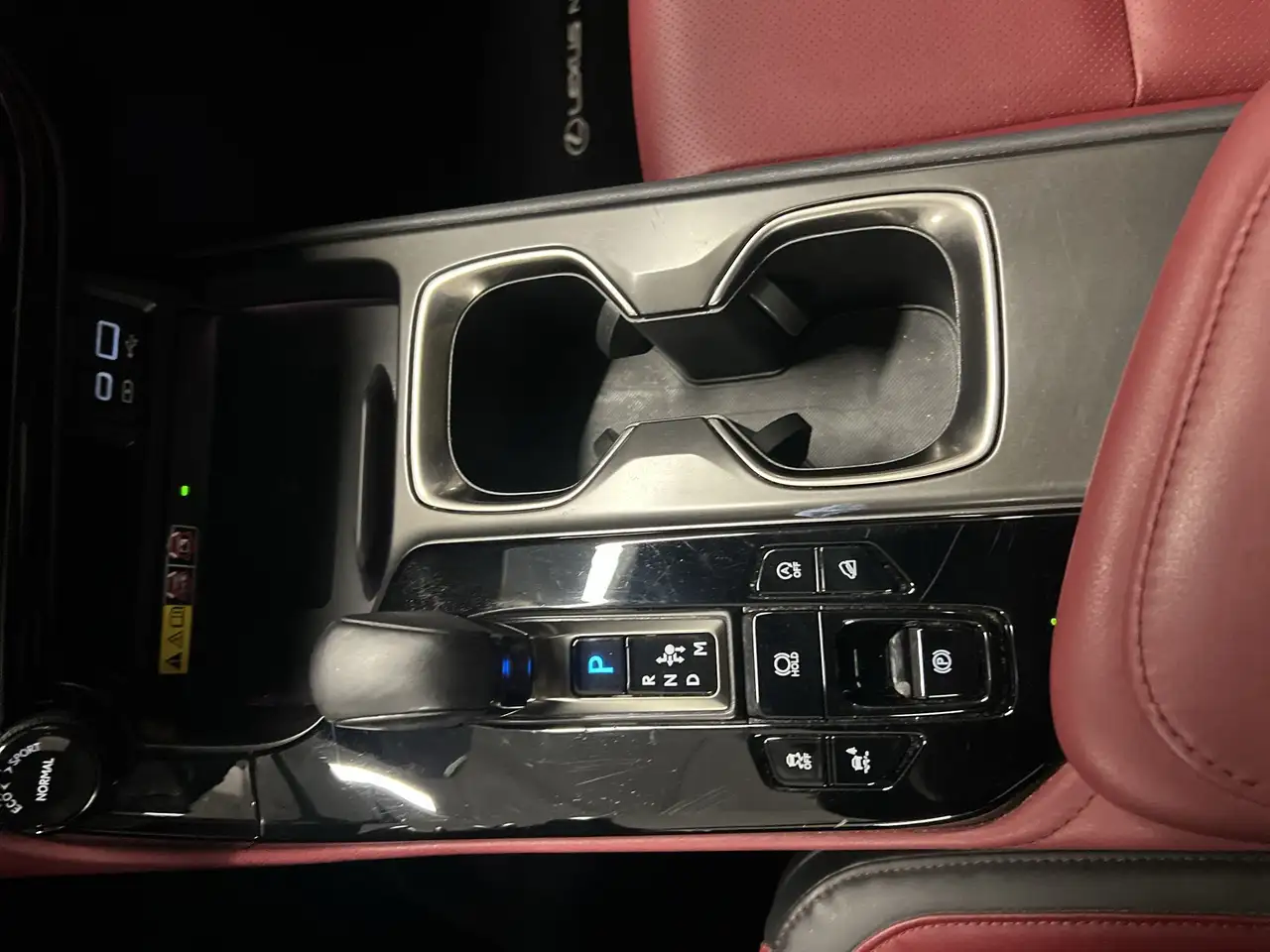Lexus NX fotografie Lexus NX