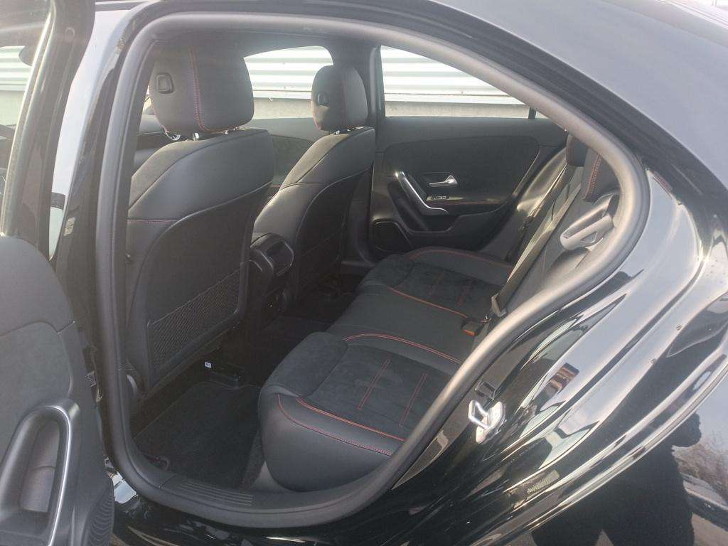 Mercedes-Benz A 220