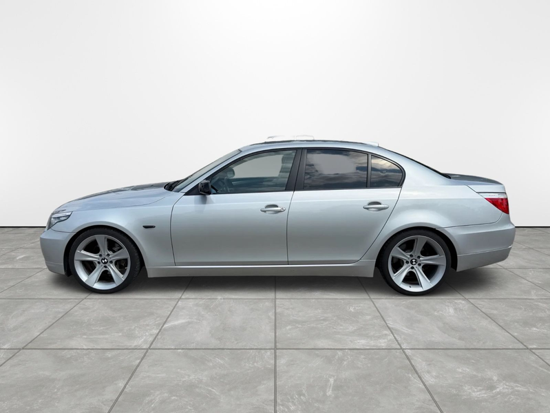 BMW 523 i *Scheckheft*2.Hd*Navi*PDC* — photo 6