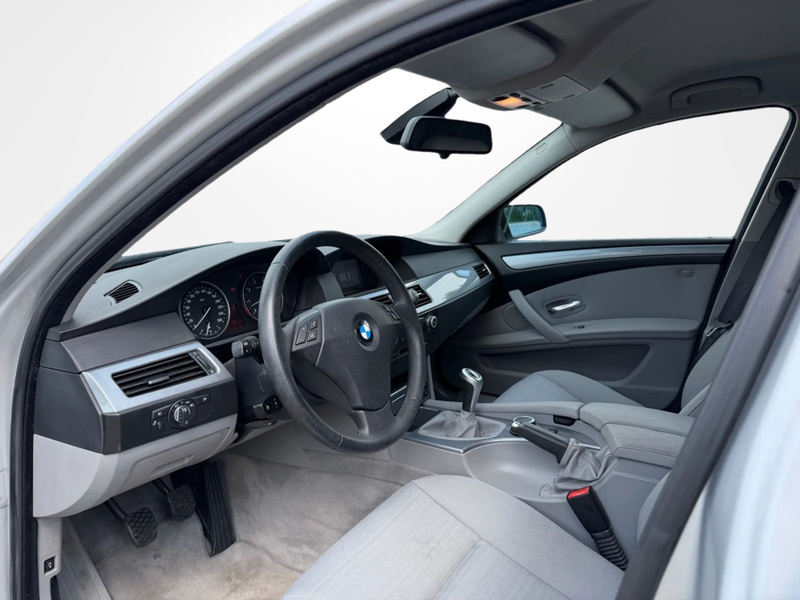 BMW 523 i *Scheckheft*2.Hd*Navi*PDC* — photo 12