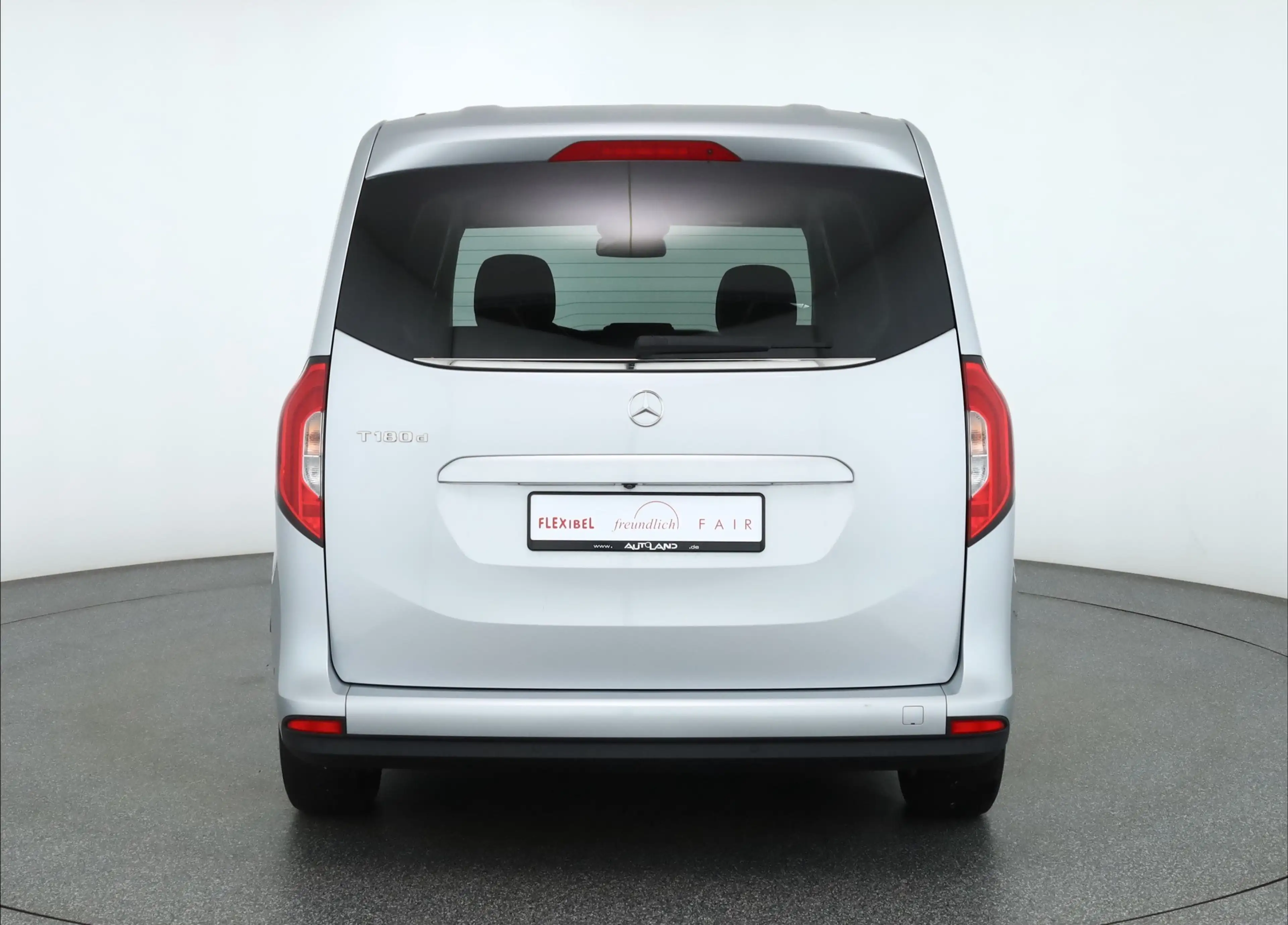 Mercedes-Benz T-Class T180d Progressive LED Navi Kamera Tempomat DAB — photo 4