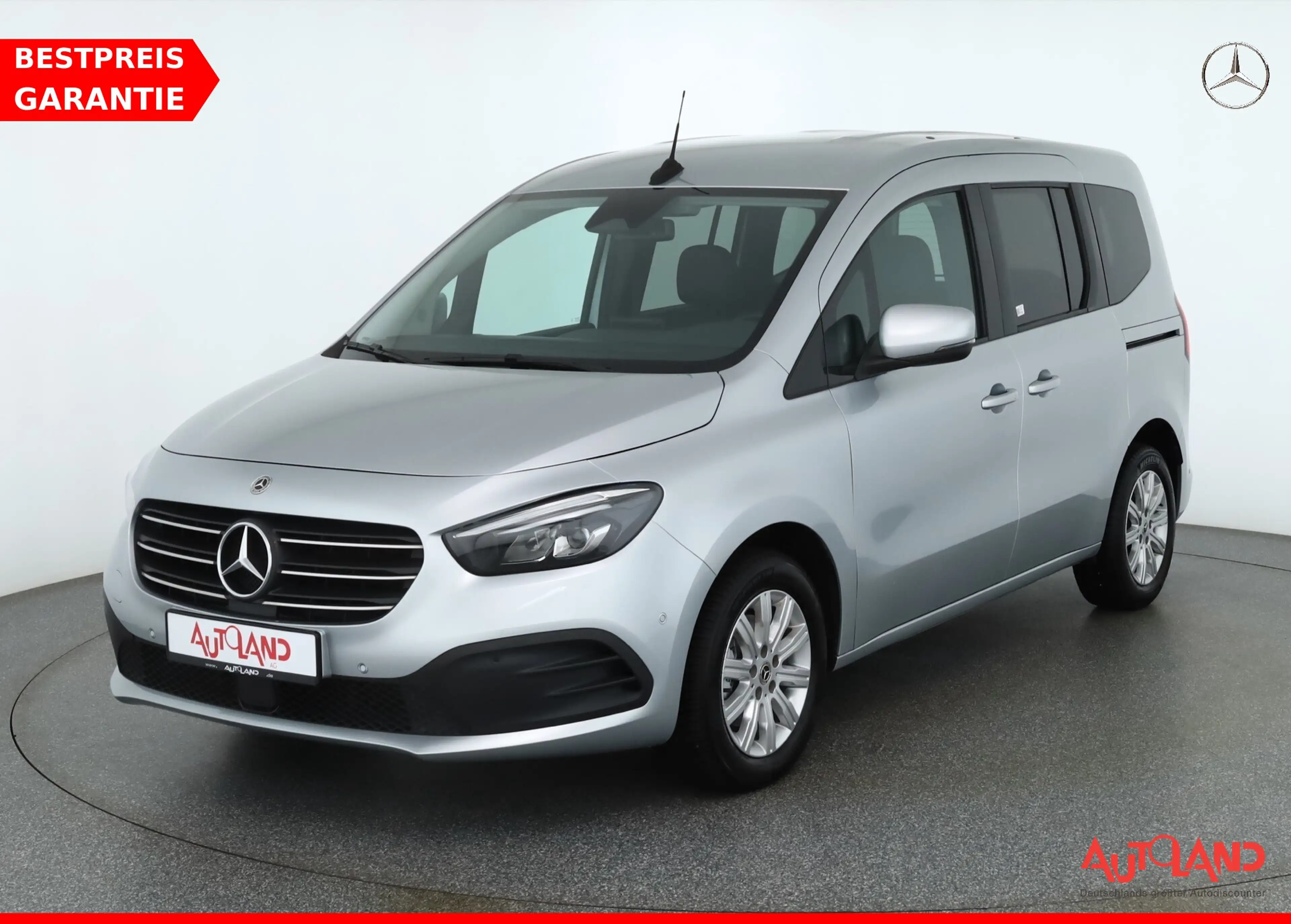 Mercedes-Benz T-Class T180d Progressive LED Navi Kamera Tempomat DAB