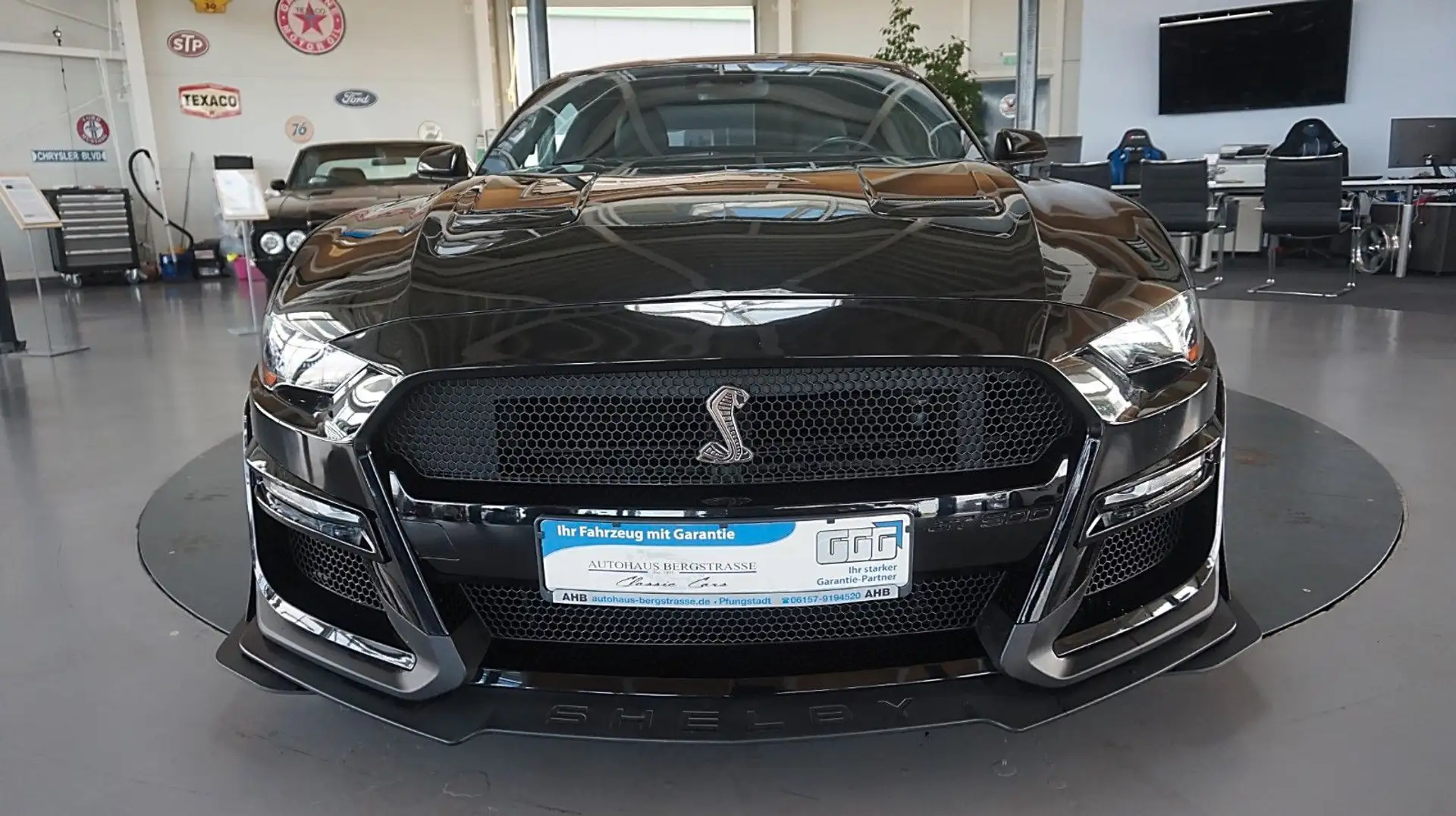 Ford Mustang 5.0 V8 GT 500 *Navi*Alu19*Leder*Tempo* Schwarz - 2