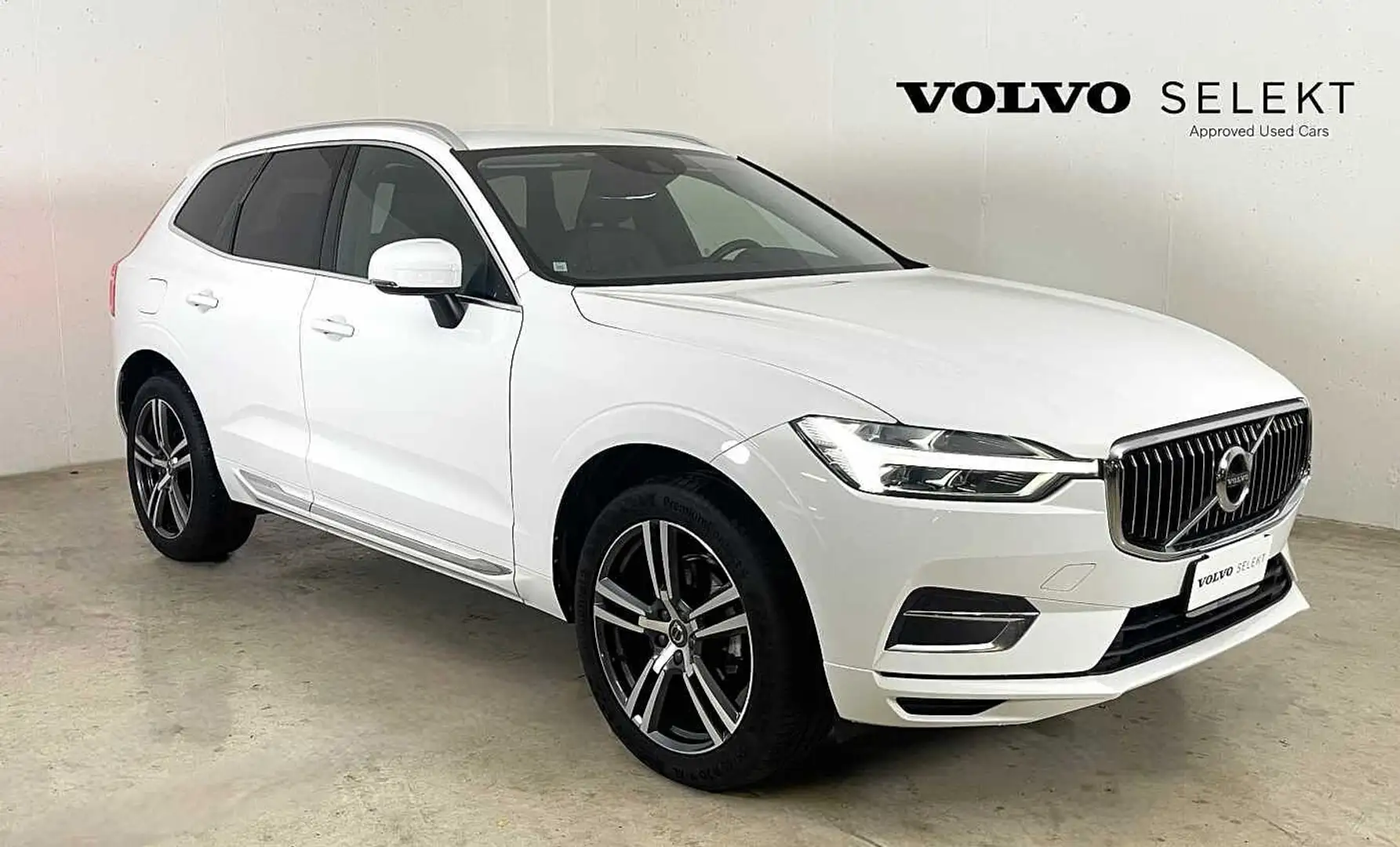 Volvo XC60 D4 AWD INSCRIPTION Blanc - 1