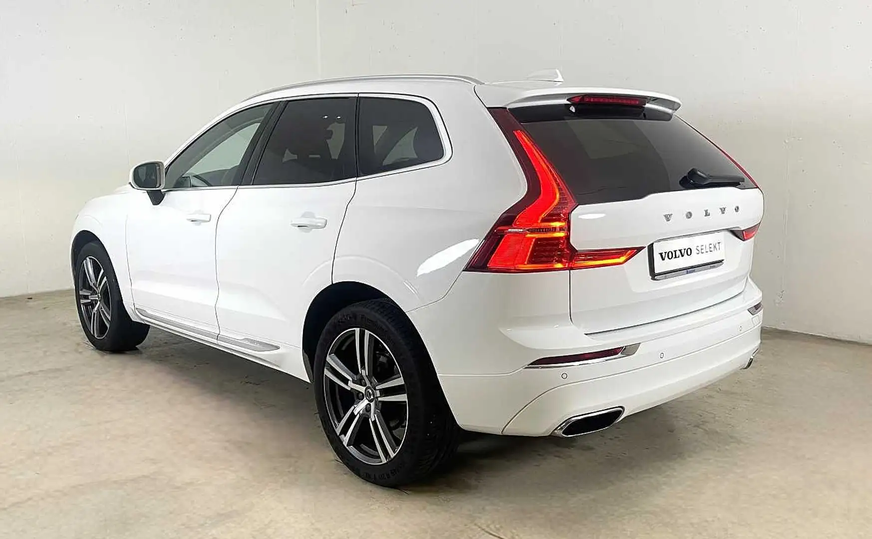 Volvo XC60 D4 AWD INSCRIPTION Weiß - 2
