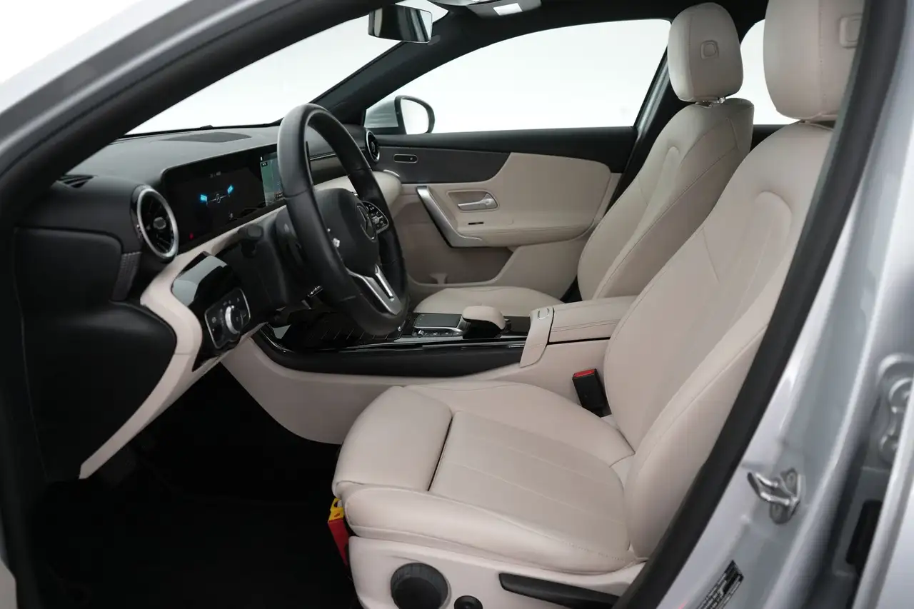 Mercedes-Benz A-Class 200dA Luxury Line LEDER/CUIR LED GPS PDC CAM Verw., миниатюра 17