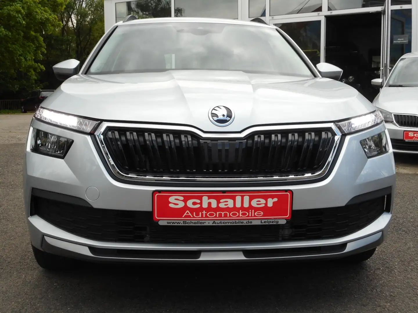 Skoda Kamiq 1.0 TSI Ambition, aus Rentnerhand, nur 750 km !! Silber - 2