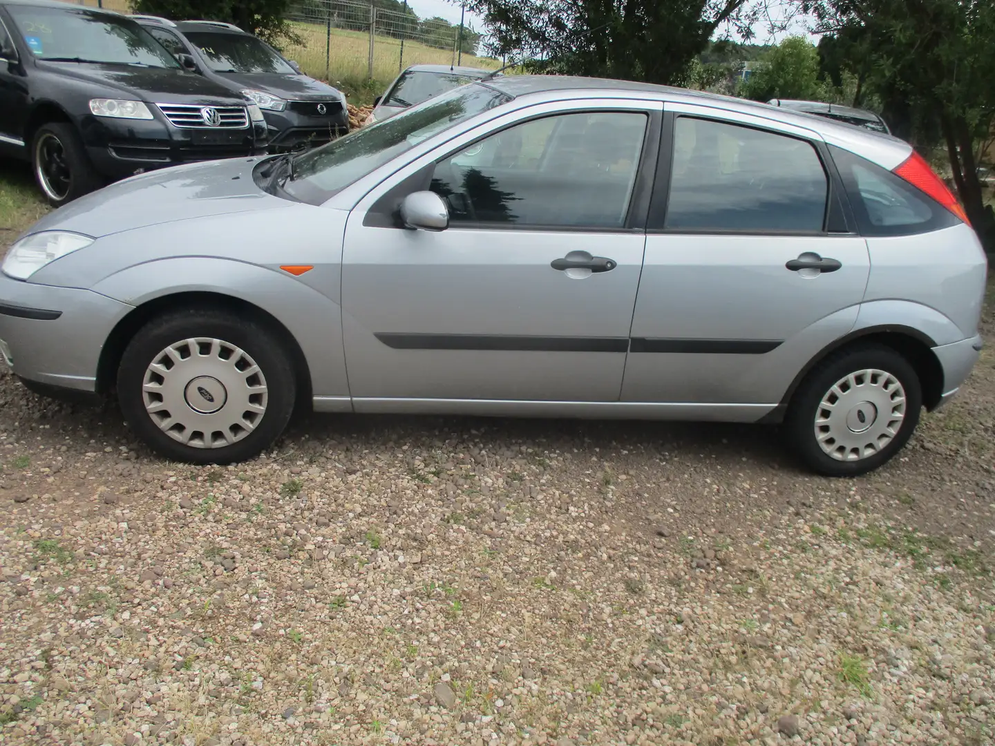 Ford Focus 1.6 Futura Silber - 2