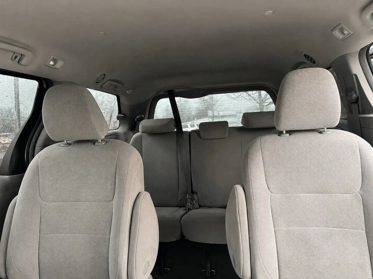 Toyota Sienna снимка Toyota Sienna