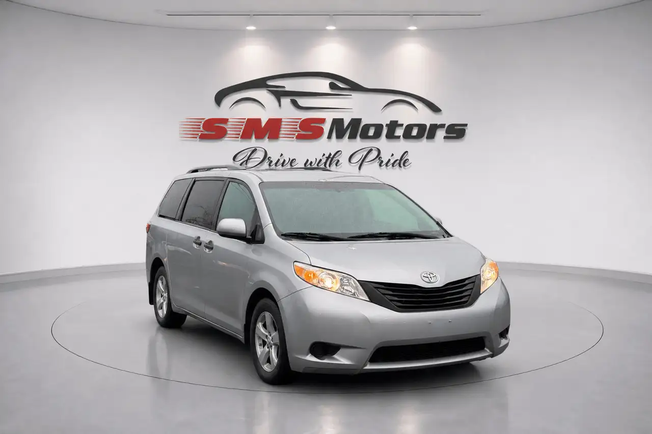Toyota Sienna снимка Toyota Sienna