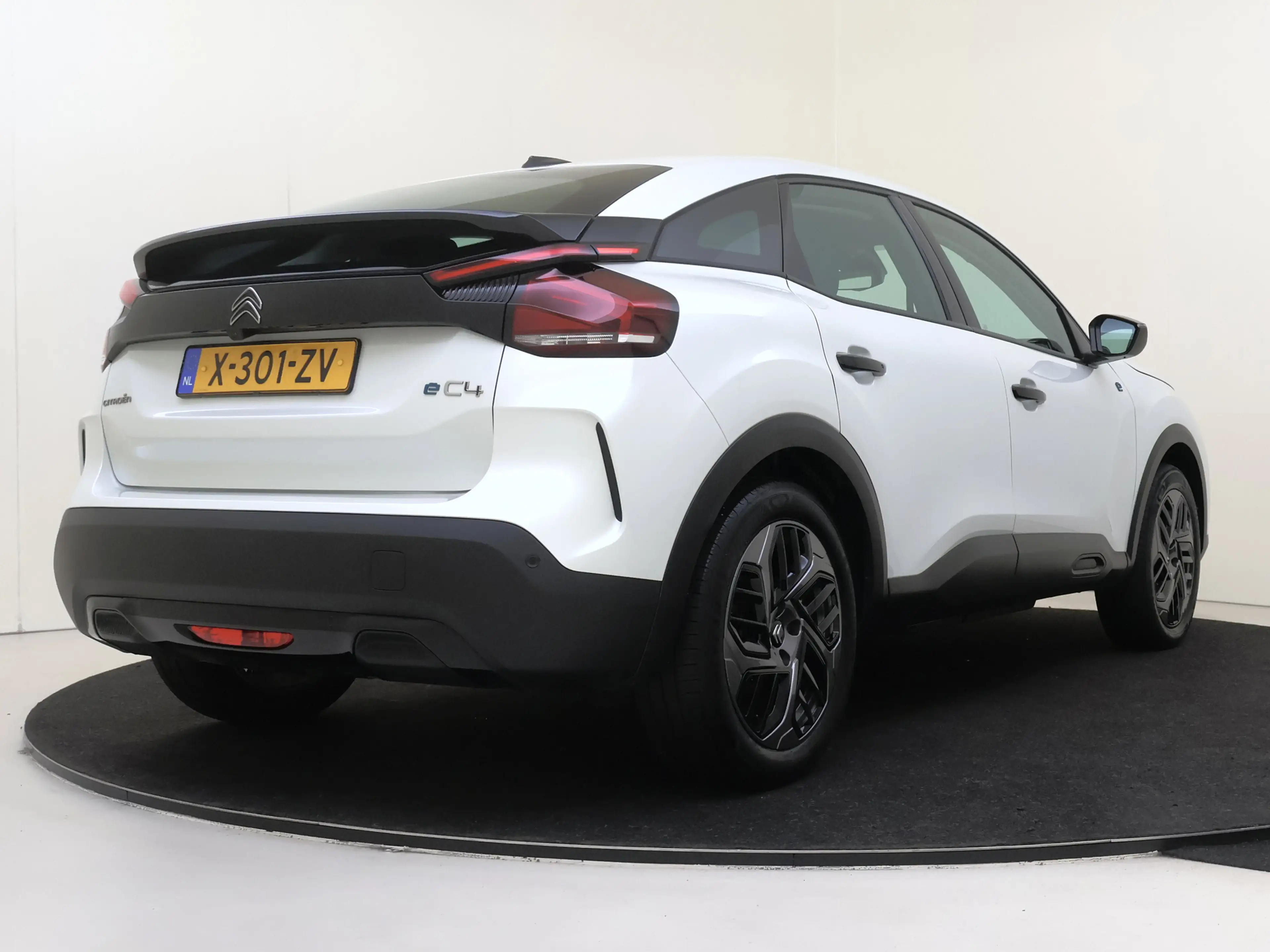 Citroen E-C4 Electric You 50 kWh — photo 11