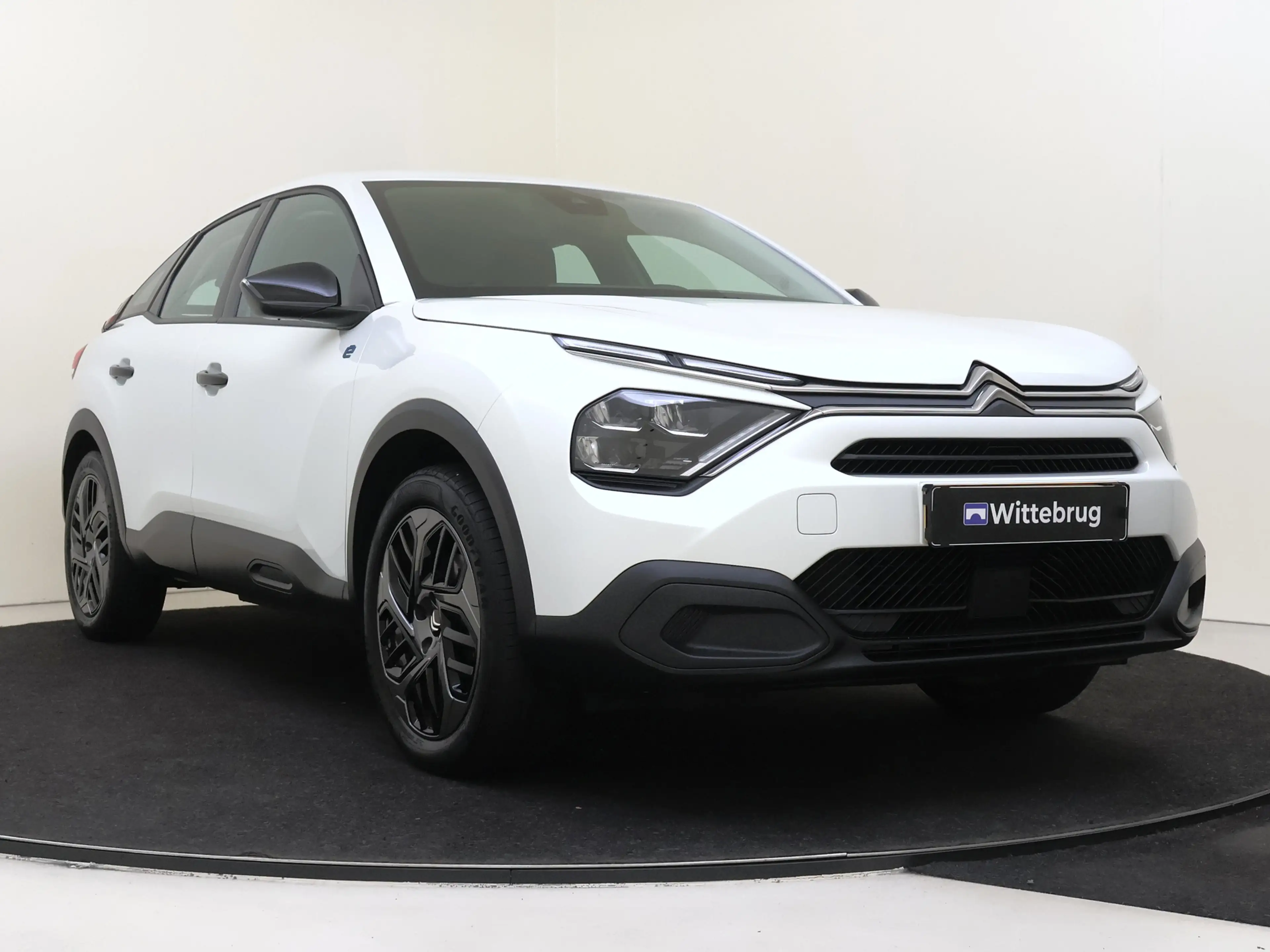 Citroen E-C4 Electric You 50 kWh — photo 3