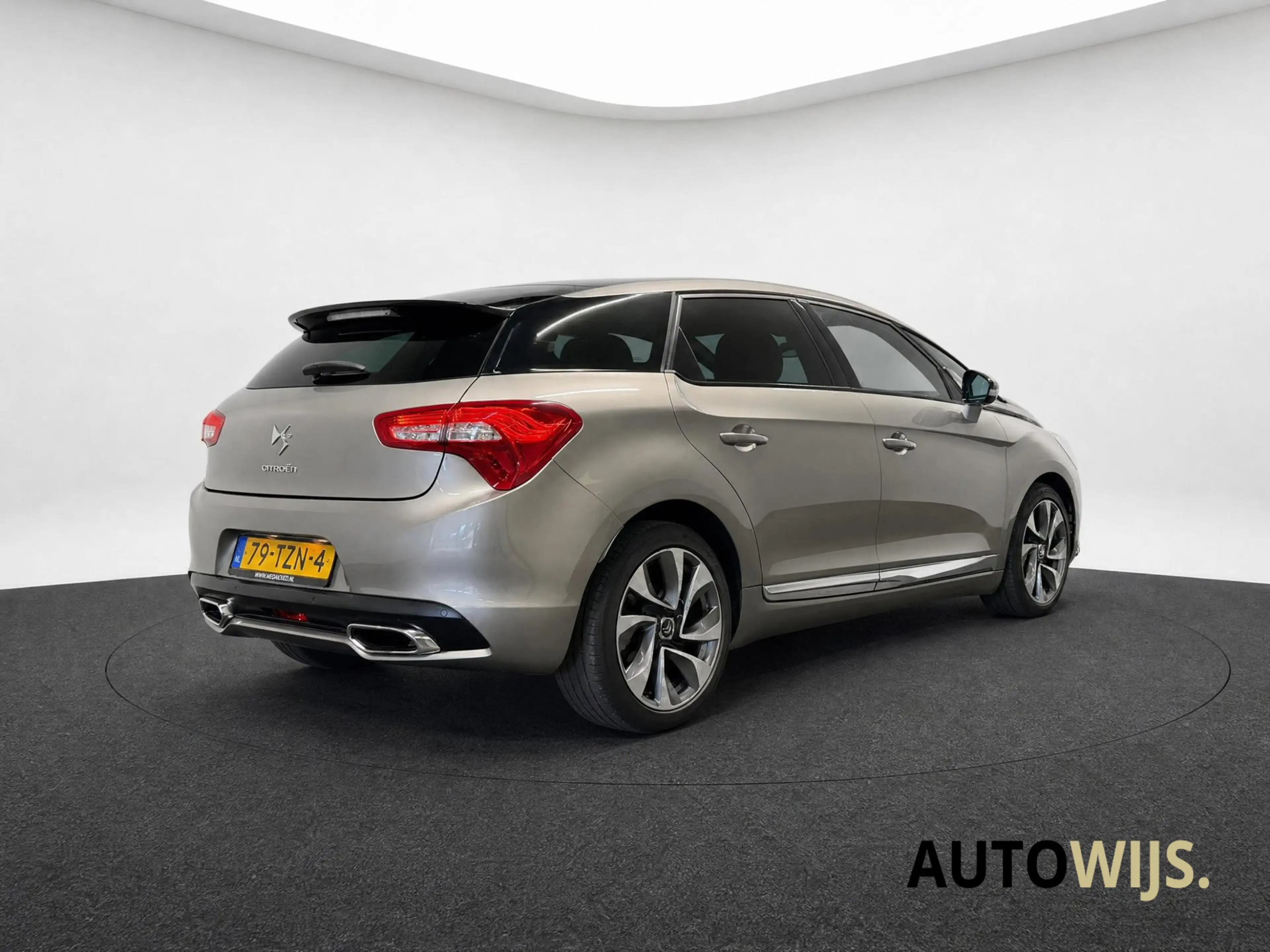 Citroen DS5 1.6 THP So Chic|AUT|NL AUTO|KEYLESS|ALCANTARA|XENO — photo 11