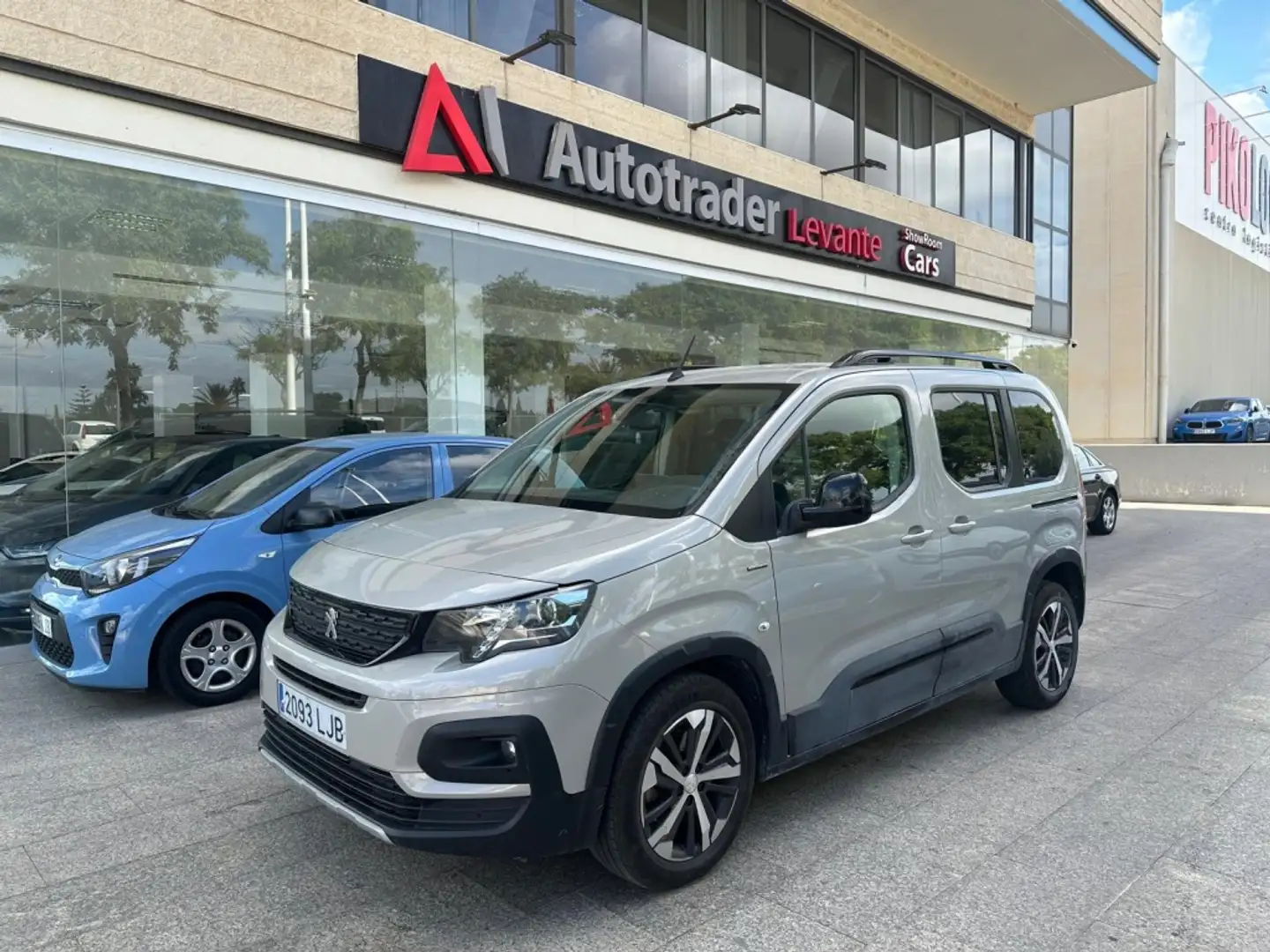 Peugeot Rifter 1.5BlueHDi S&S Long GT Line 130 Beige - 1