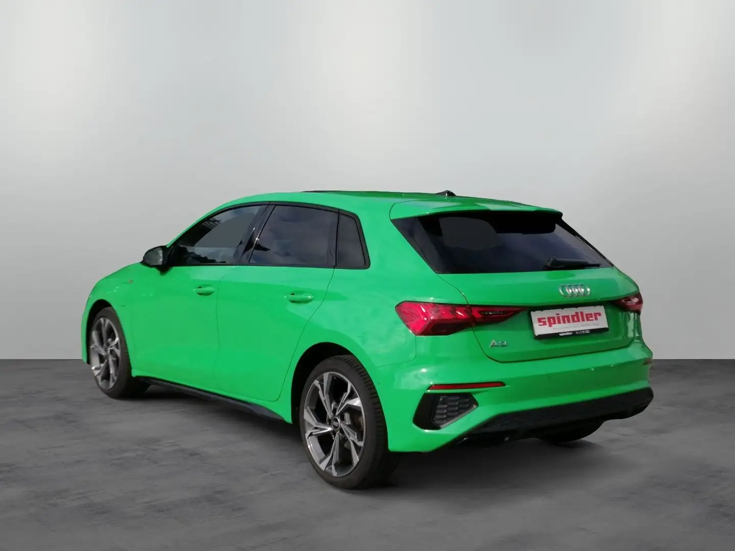 Audi A3 S-Line 40TFSIe Stronic Pano LED 18" Grün - 2