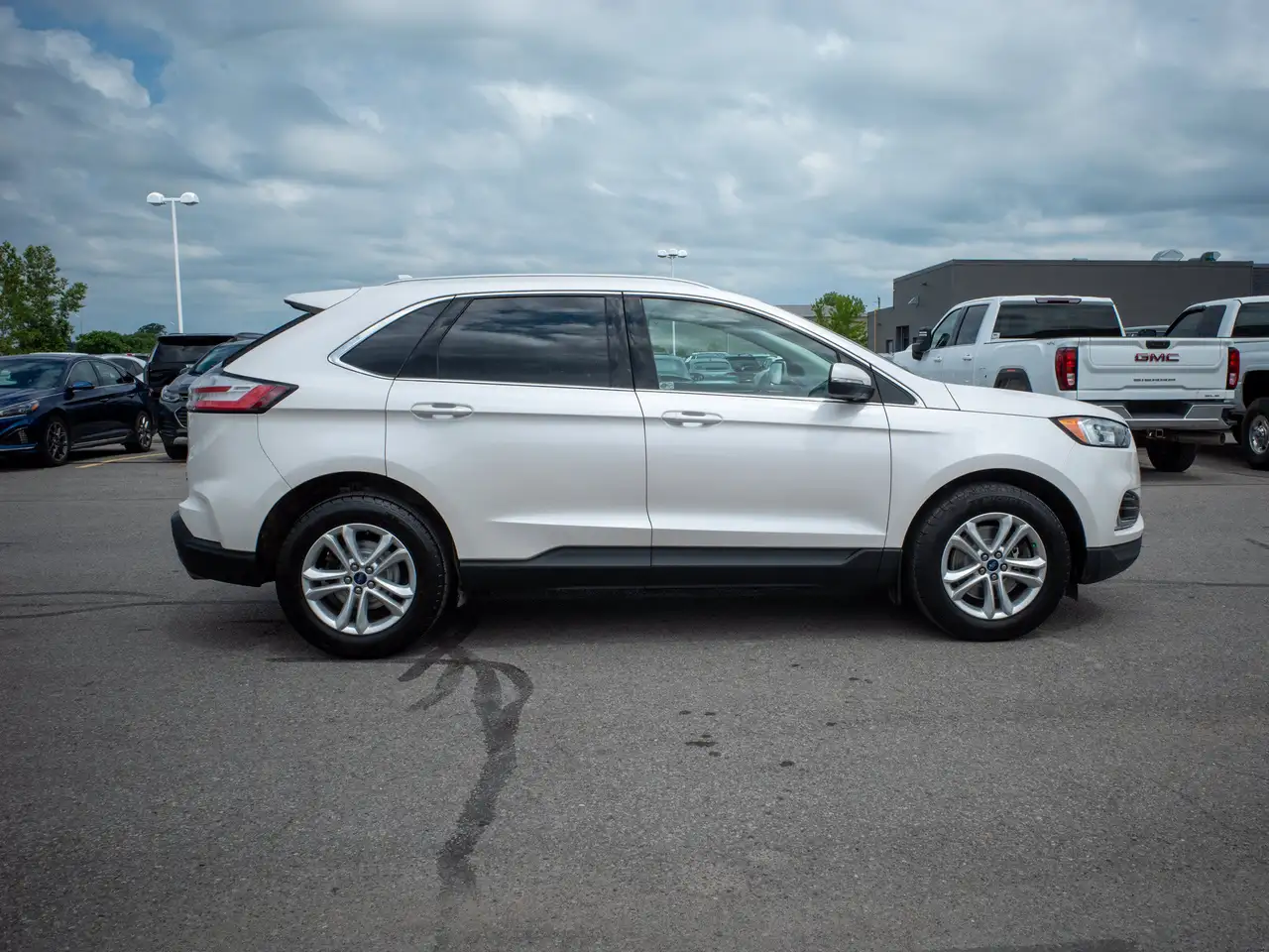Ford Edge photo Ford Edge