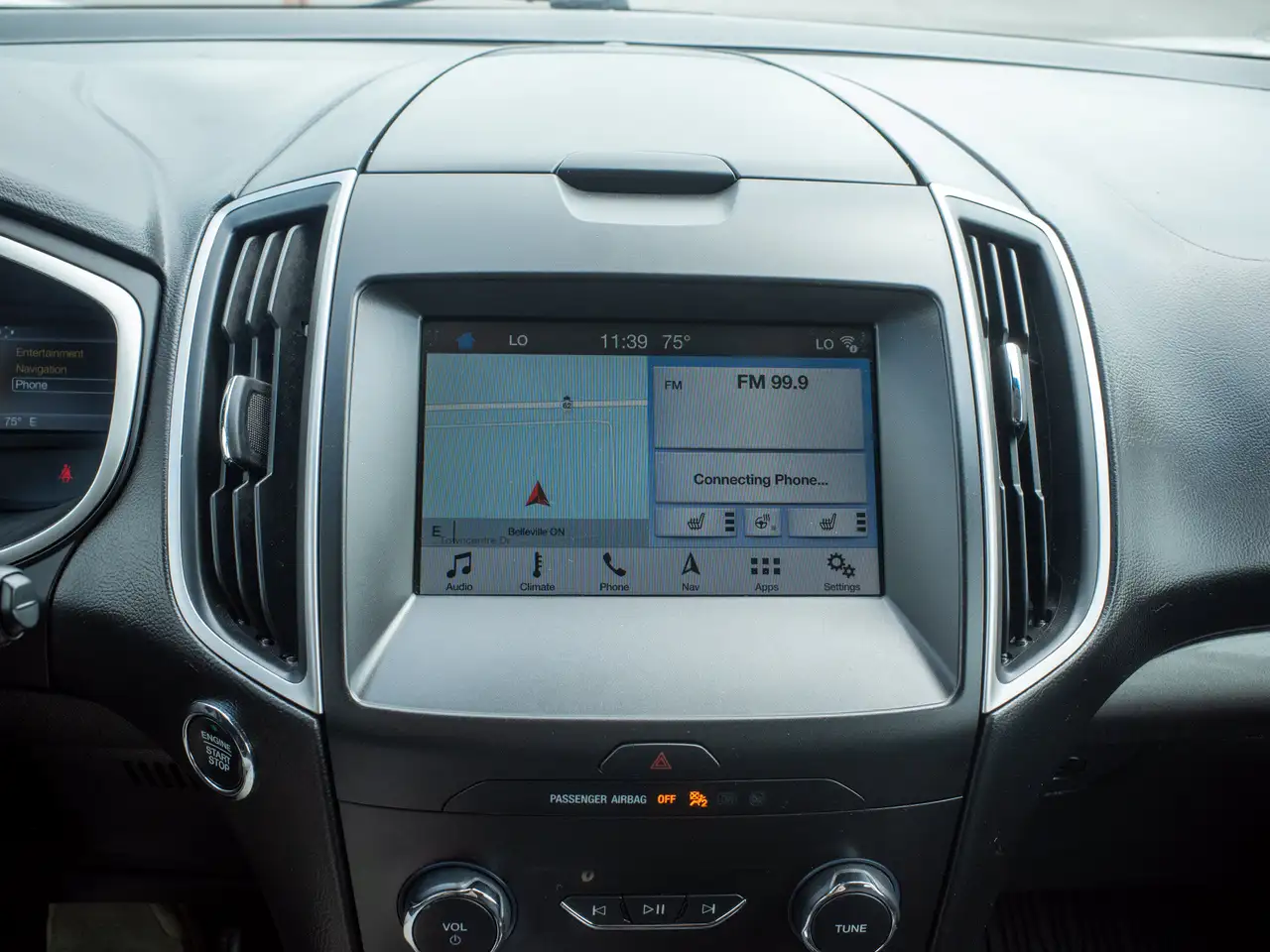 Ford Edge photo Ford Edge