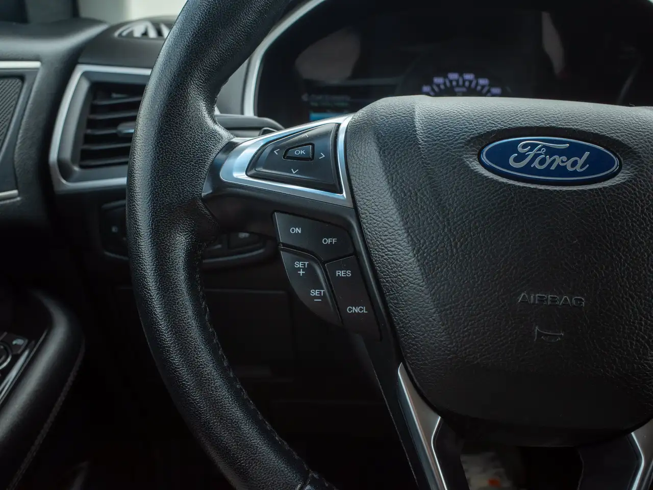 Ford Edge photo Ford Edge