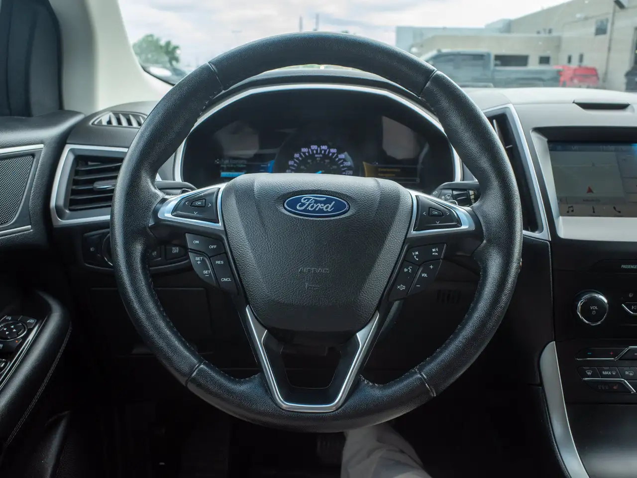 Ford Edge photo Ford Edge