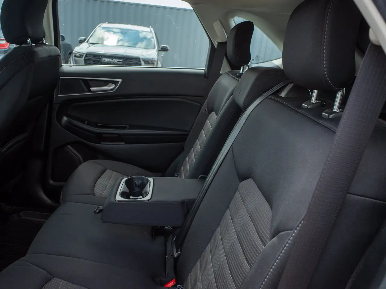Ford Edge photo Ford Edge