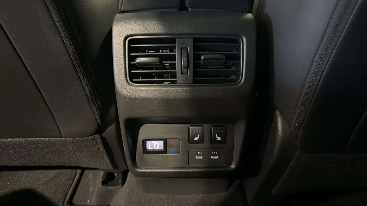 Nissan Rogue photo Nissan Rogue