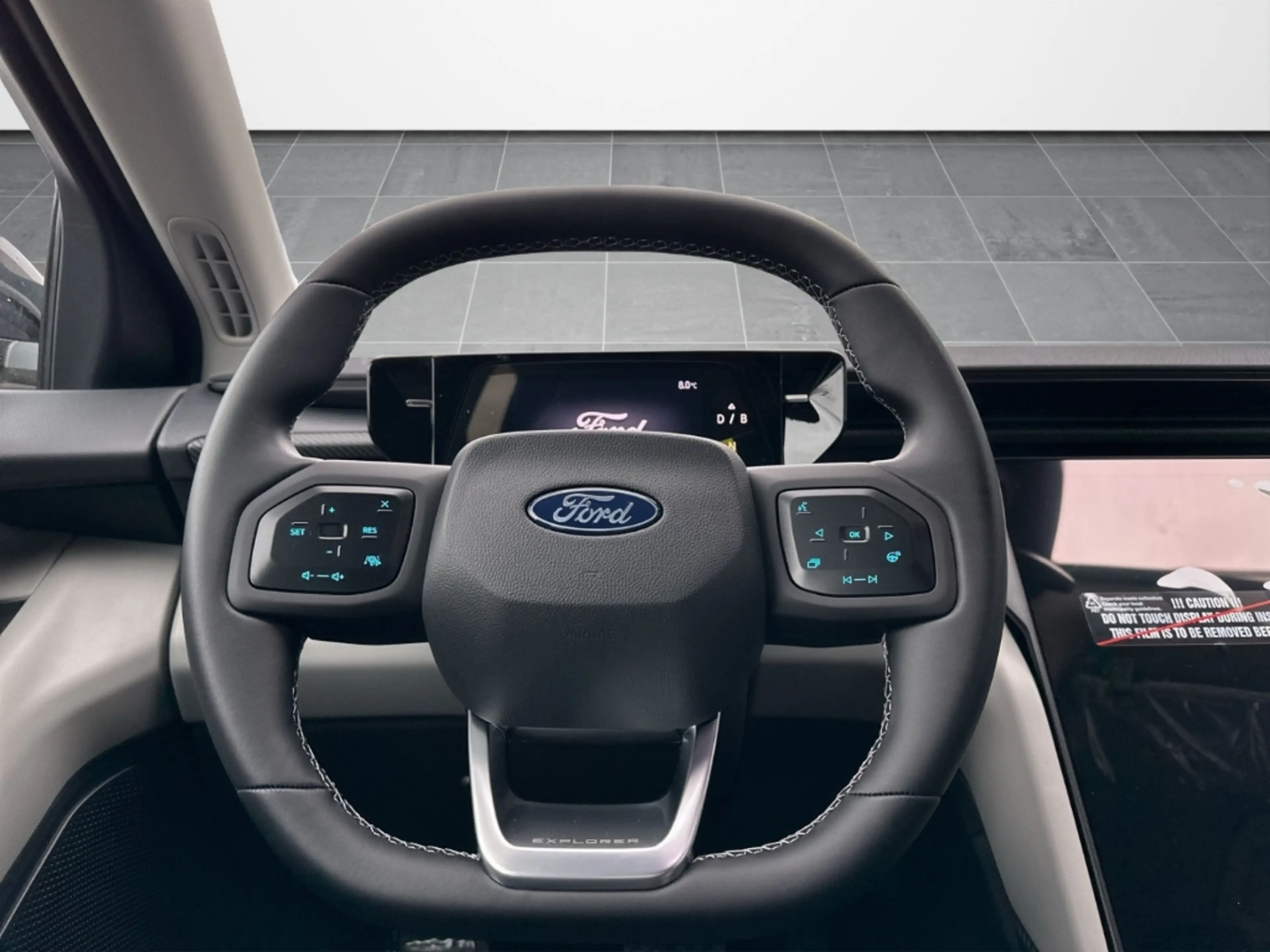 Ford Explorer Premium RWD PREMIUM AHK Panorama Navi Digitales Co — photo 6