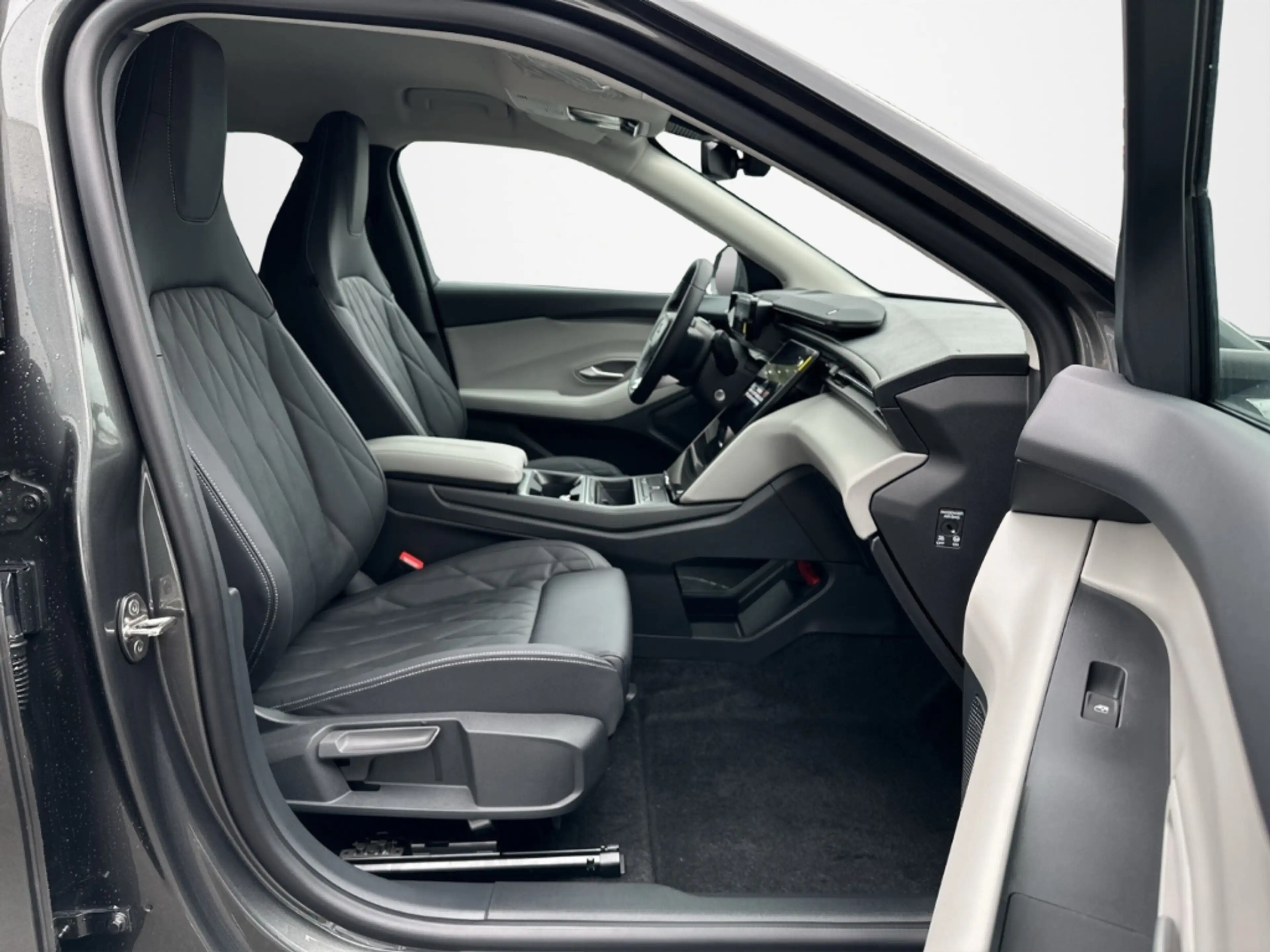 Ford Explorer Premium RWD PREMIUM AHK Panorama Navi Digitales Co — photo 11