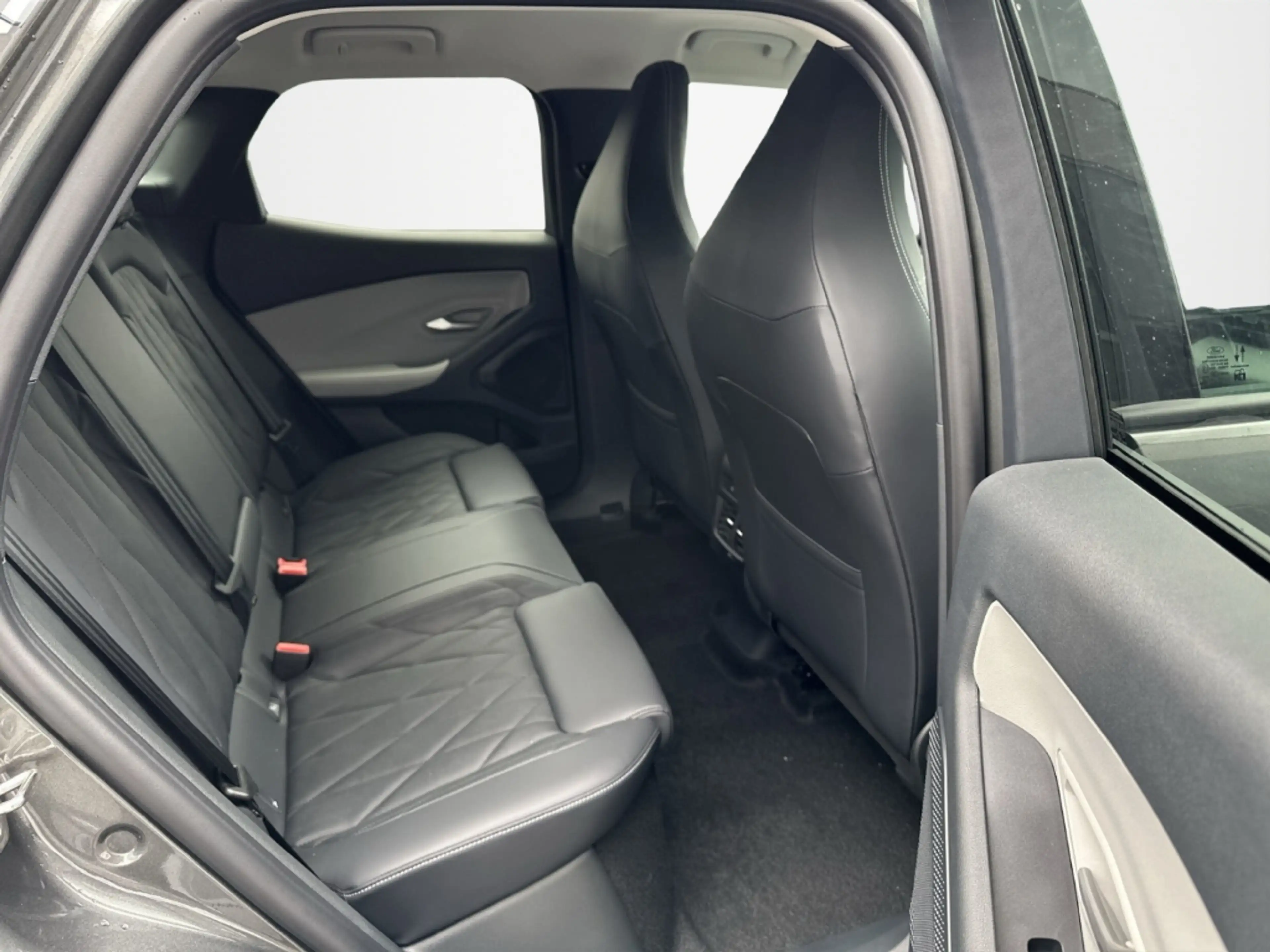 Ford Explorer Premium RWD PREMIUM AHK Panorama Navi Digitales Co — photo 12