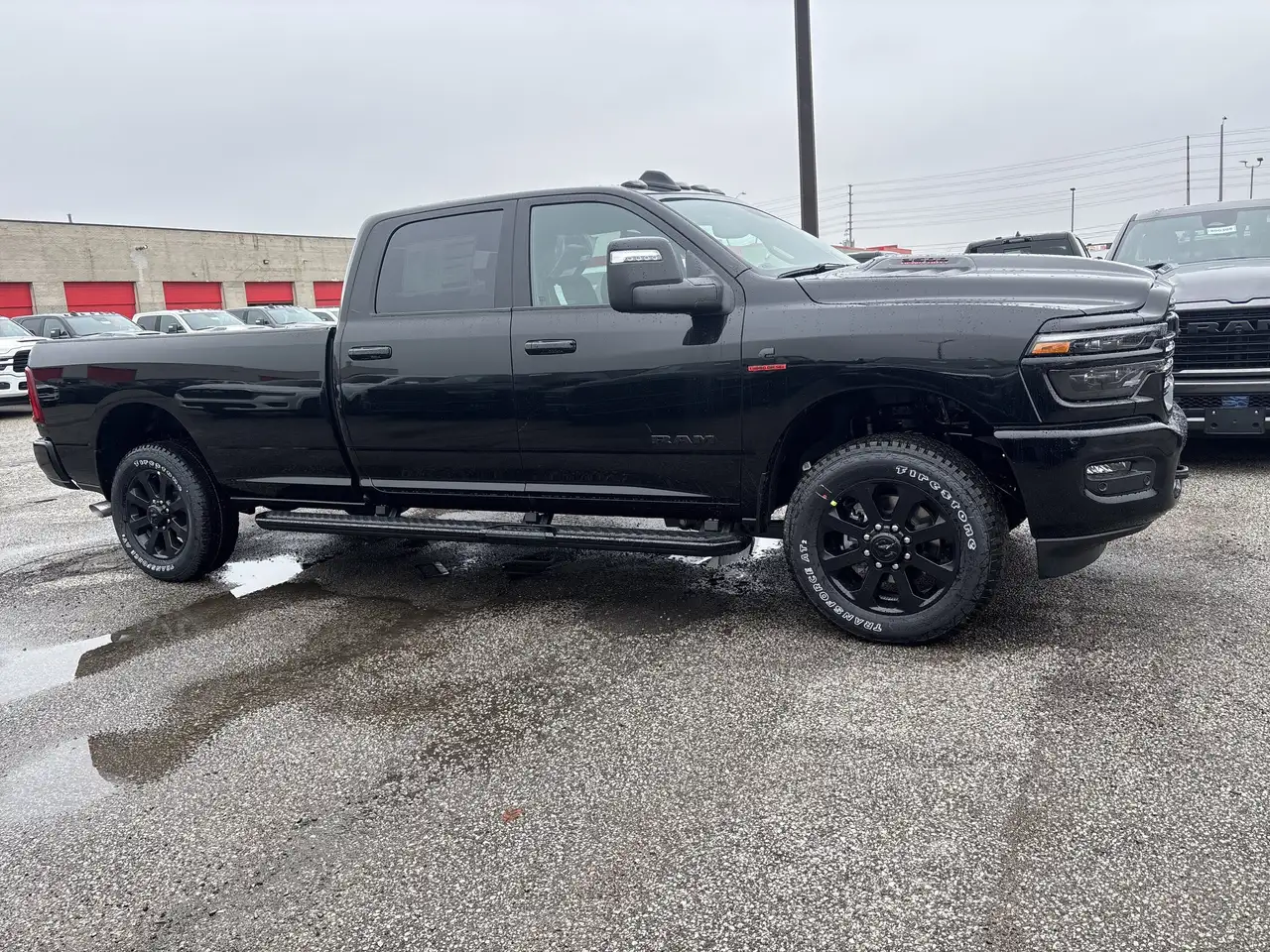 RAM 3500 снимка RAM 3500