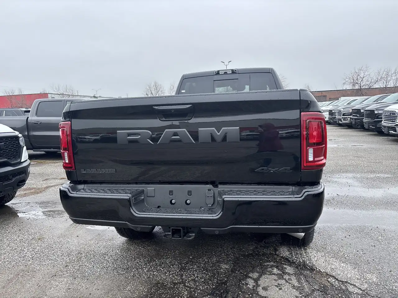 RAM 3500 снимка RAM 3500