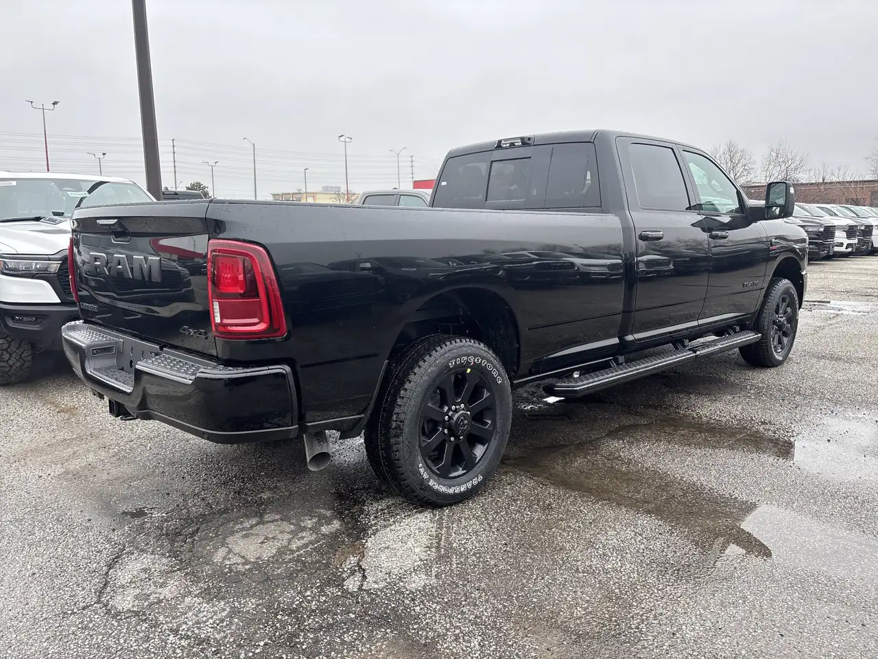 RAM 3500 снимка RAM 3500