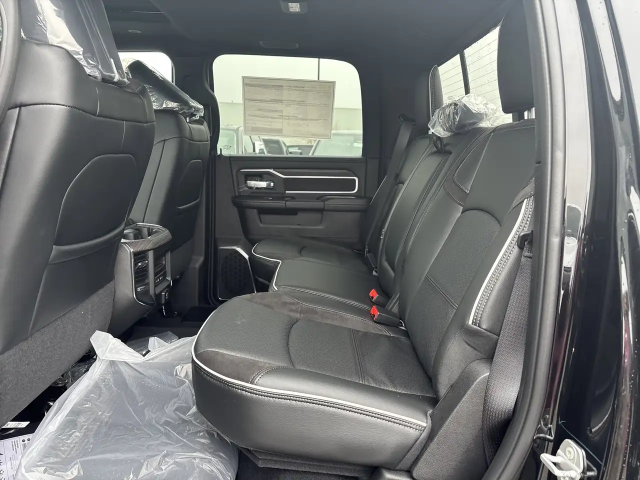 RAM 3500 снимка RAM 3500