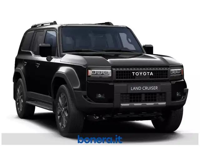 Toyota Land Cruiser view 2