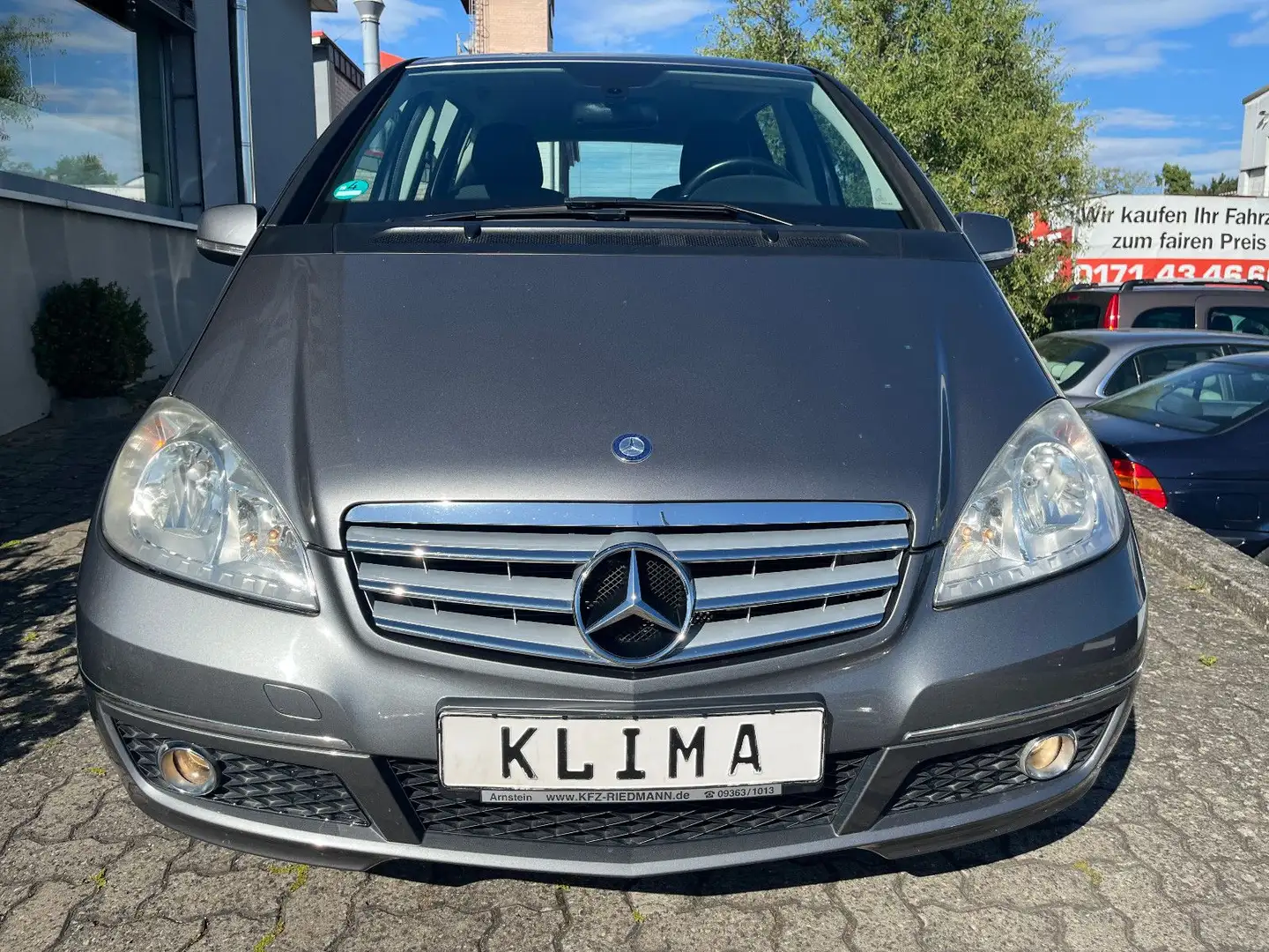 Mercedes-Benz A 160 Avantgarde *Klimatic+Sitzh.+Navi+Alu+EU5* Gris - 2