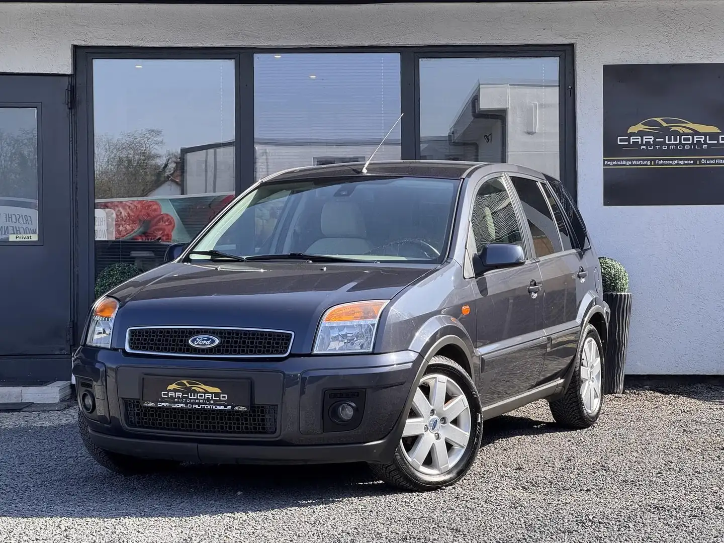 Ford Fusion Plus Automatik 2.HD Garantie Gris - 1