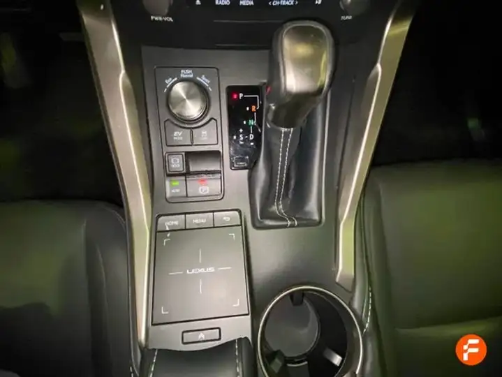 Lexus NX 300h BUSINESS 2WD 2021, foto 34