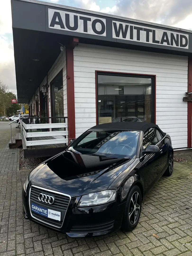 Audi A3 Attraction Schwarz - 1