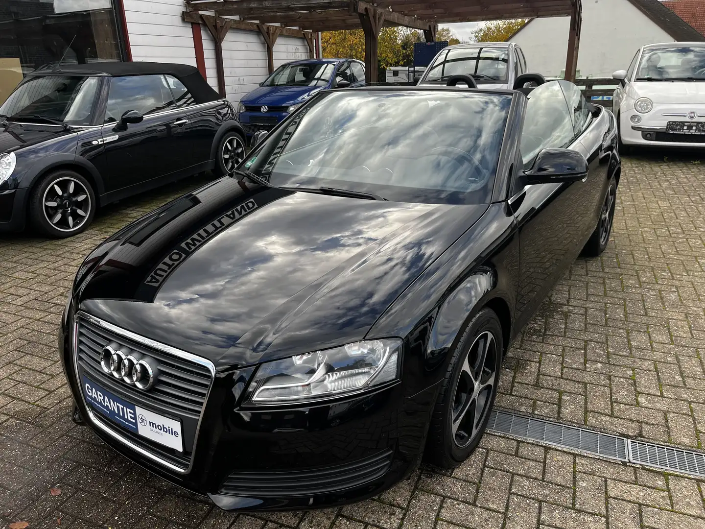 Audi A3 Attraction Schwarz - 2
