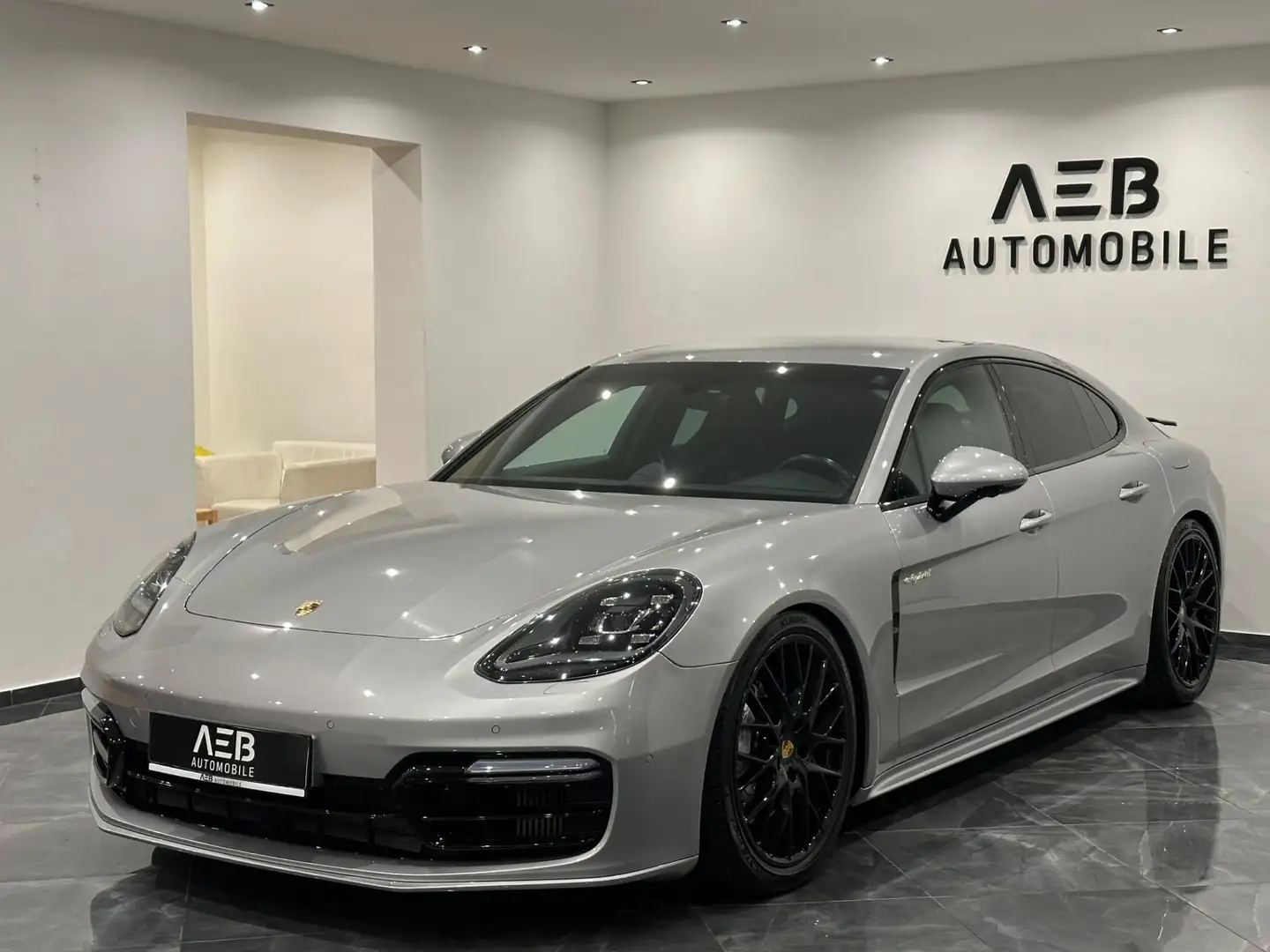 Porsche Panamera 2.9 4 E-Hybrid**BOSE**SHZ**SK**LH**SWA**UVM** Silber - 1