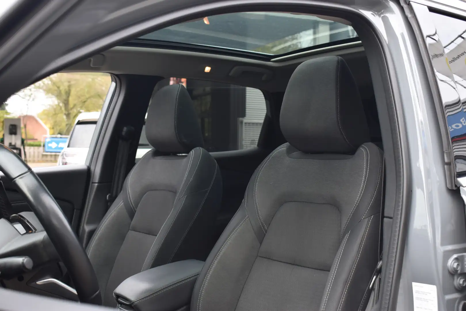 Nissan Qashqai 1.3 MHEV N-Connecta 140pk | Panoramadak | Stuur/St Grijs - 2