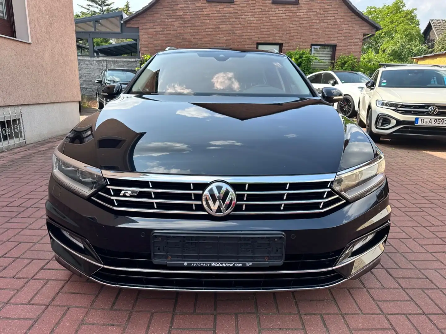 Volkswagen Passat Variant 2.0 TDi Highline R-LINE+PANO+VOLL Negro - 2